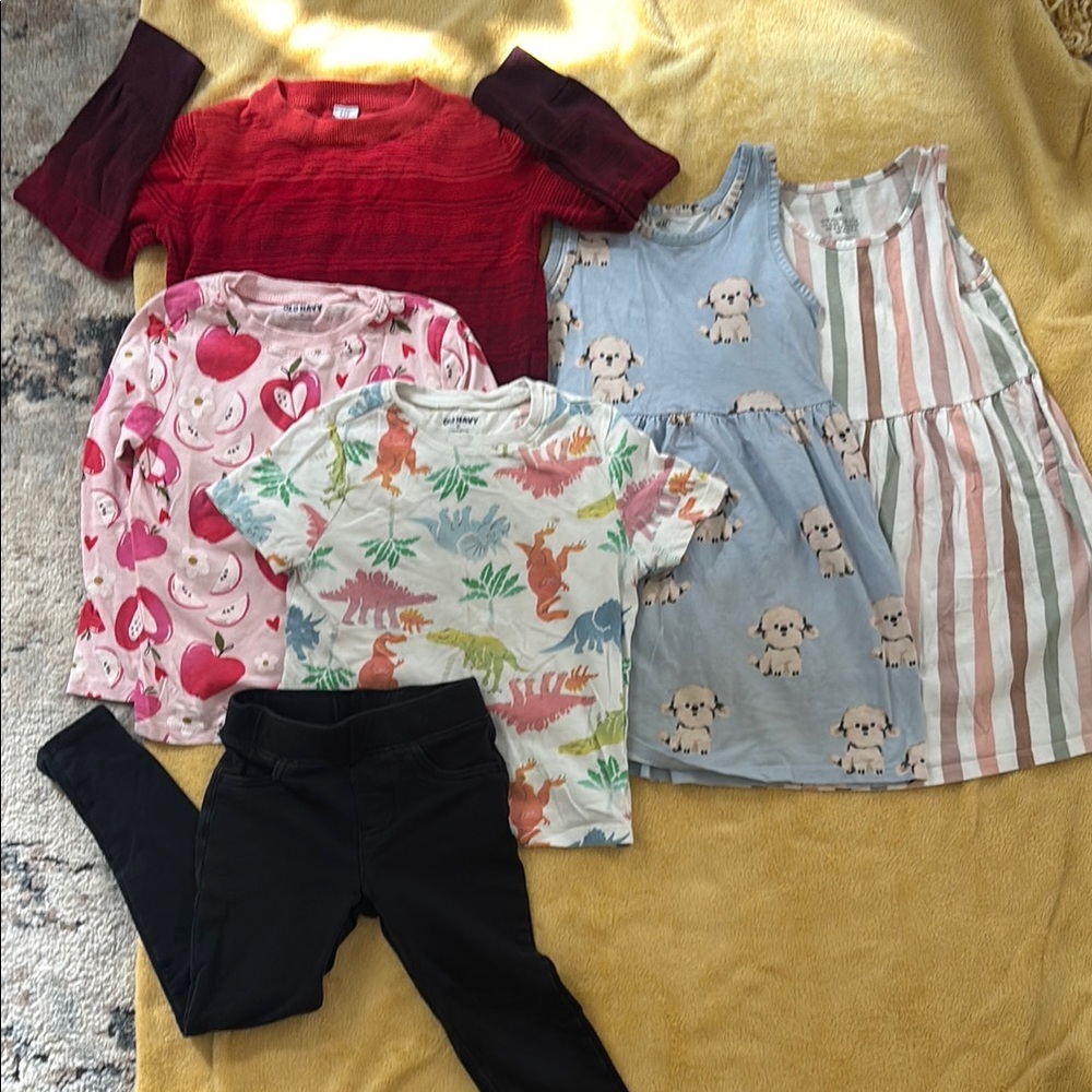 Lot of 6 H&M, Old Navy Girls dresses and tops size 5T